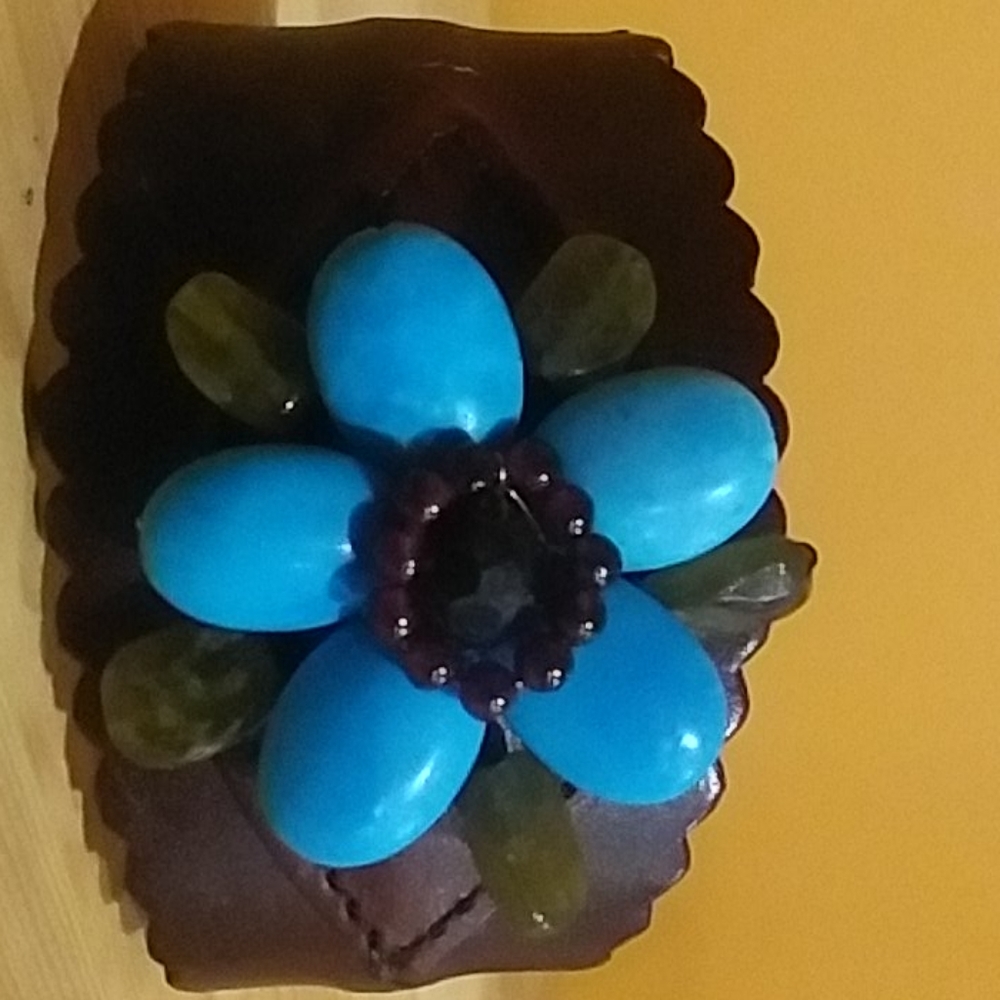 Pannee semi precious gemstones leather bracelet